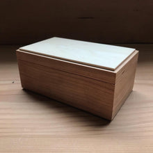 Load image into Gallery viewer, Cherry and Maple Wooden Box